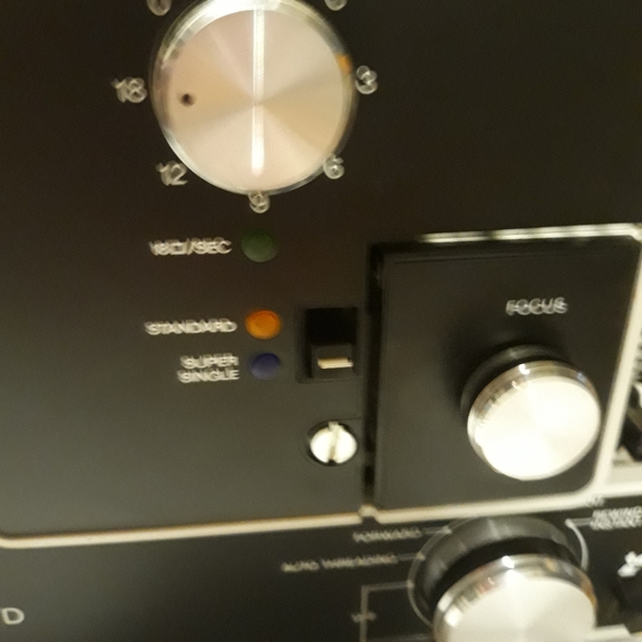 Projector - Picture 2 of 6